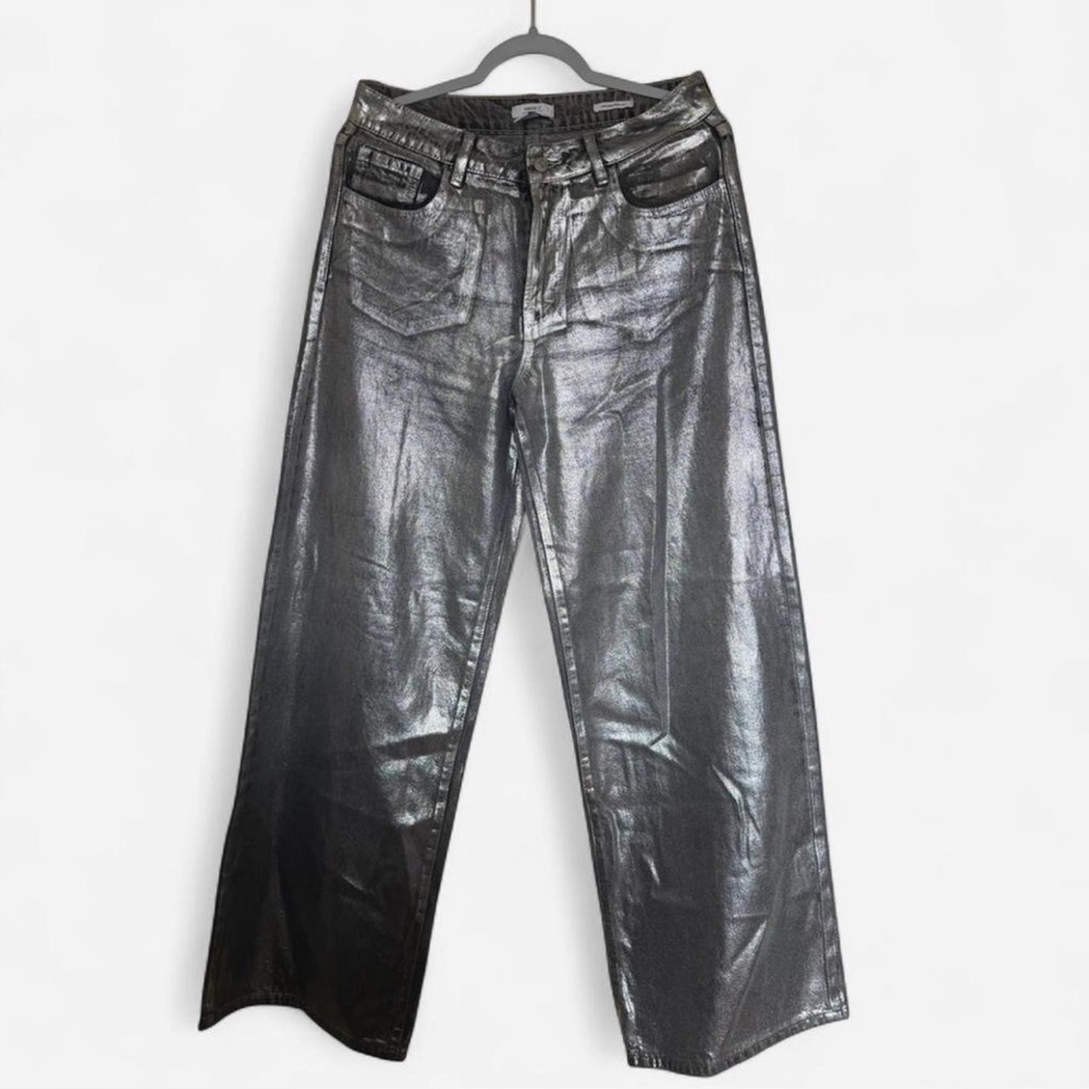 Metallic Silver Women's Jeans Forever 21 size 28
